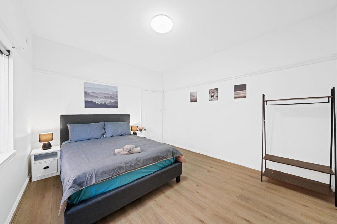 Burwood New 2 Bedroom 2 Bath Apt Free Parking Sydney Bagian luar foto